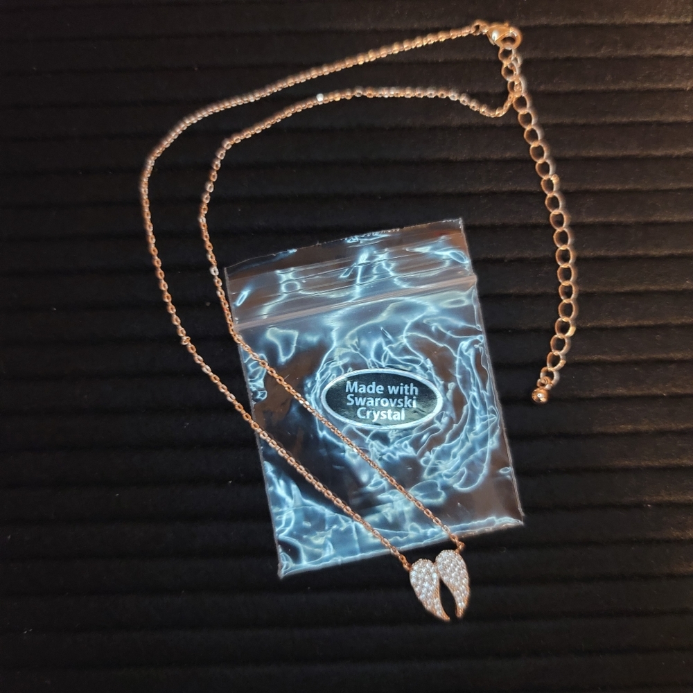 Swarovski Crystals Angel Wings Necklace - Picture 1 of 5